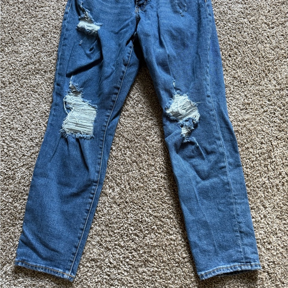 Old Navy Jeans - Picture 2 of 5